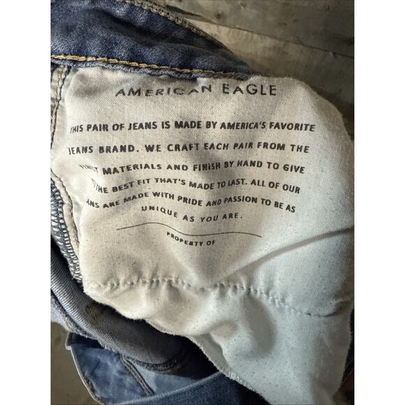 American Eagle Tomgirl Distressed Jeans, Size 12 Regular - Picture 7 of 8